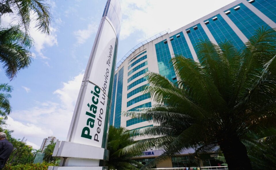 Governo de Goiás envia à Alego projeto de revisão salarial para servidores